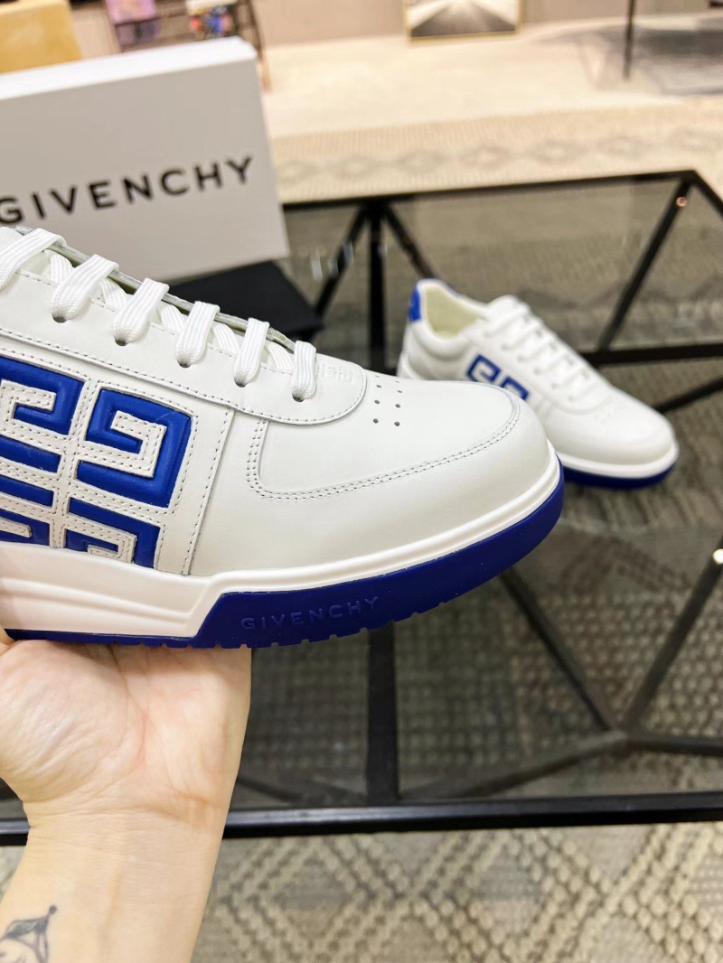 Givenchy Sneakers